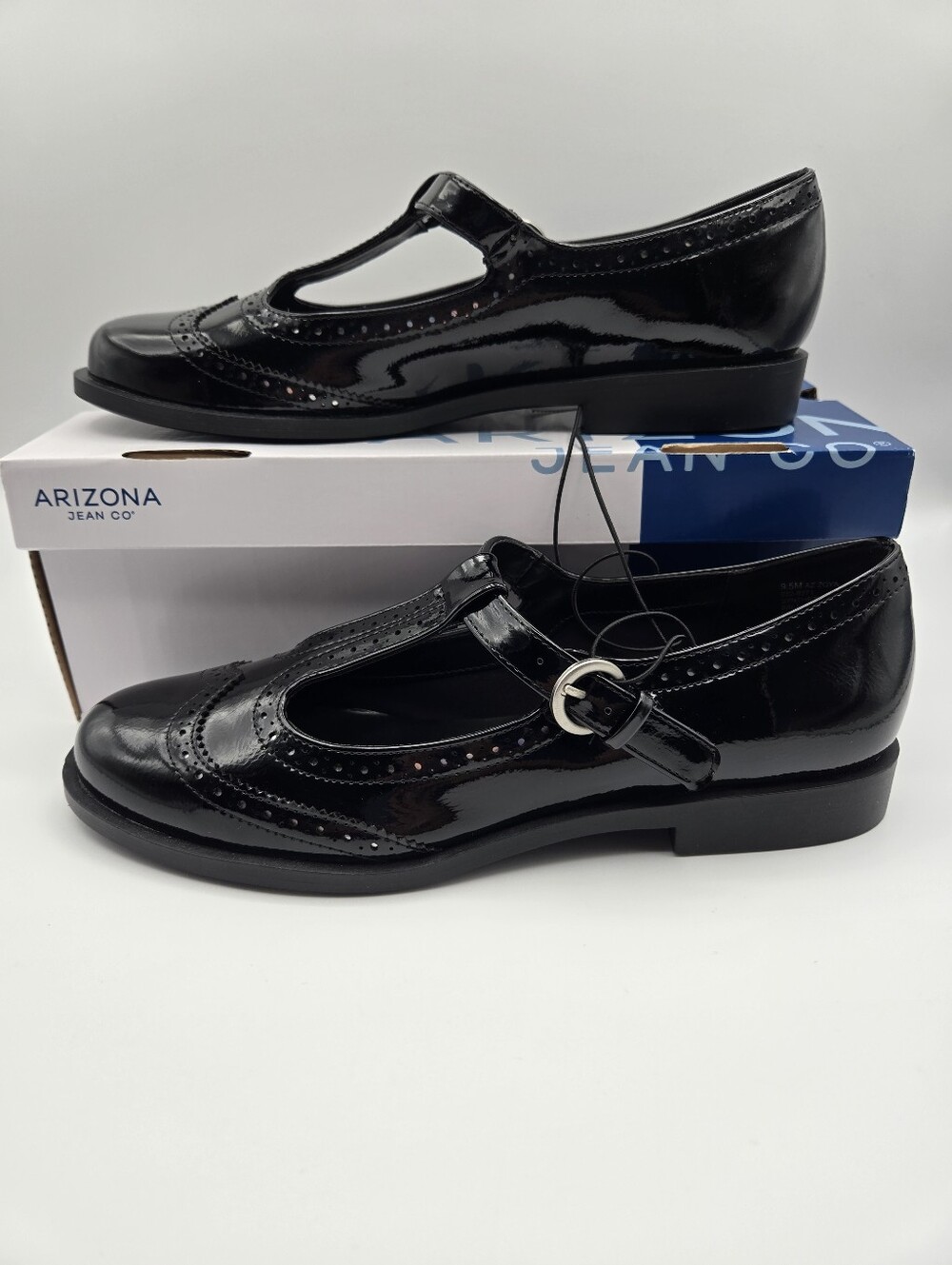 NEW Arizona Zoya Black Faux Patent Leather Wing Tip Mary Jane Shoes Size 9.5